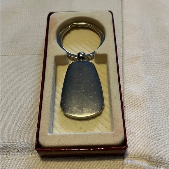 Stanley Silver Keychain - Picture 2 of 3